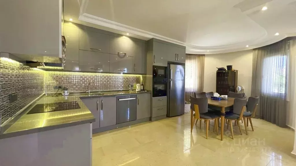 2-к кв. Краснодарский край, Сочи Центральный мкр, пер. Морской, 1к1 ... - Фото 1