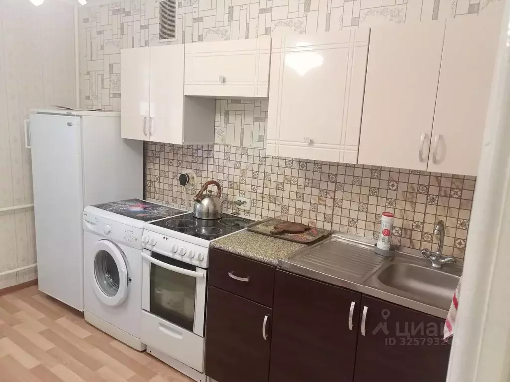 1-к кв. Тюменская область, Тюмень Восточный мкр, ул. Моторостроителей, ... - Фото 2