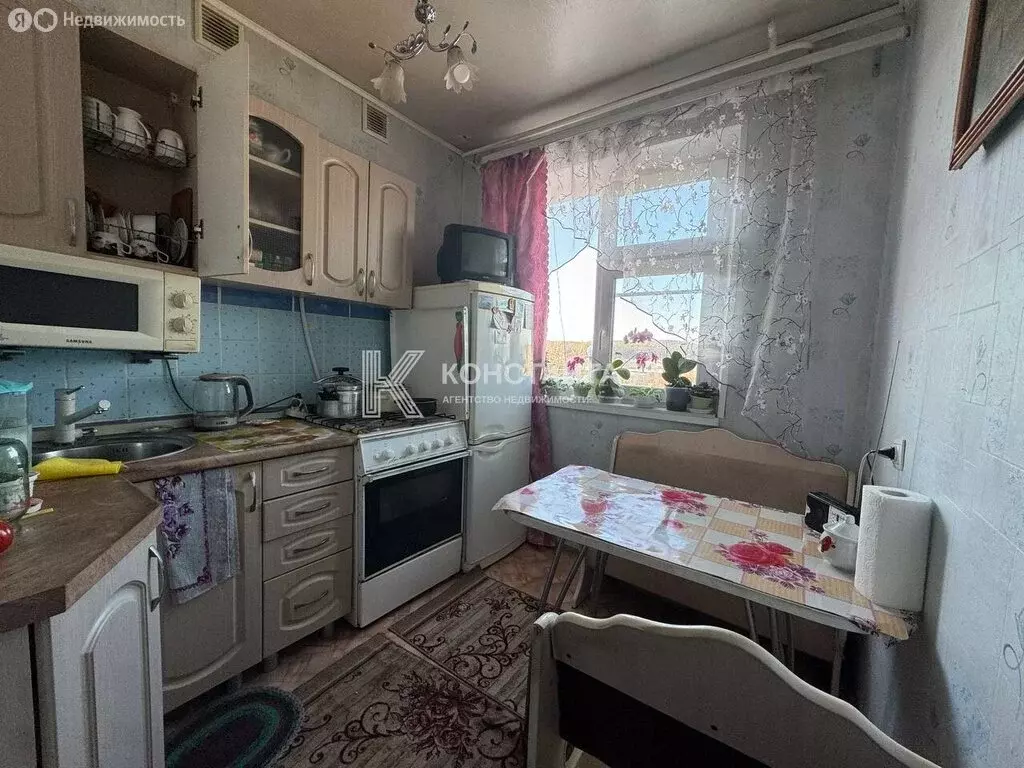 2-комнатная квартира: Миасс, улица Попова, 3 (43 м) - Фото 0