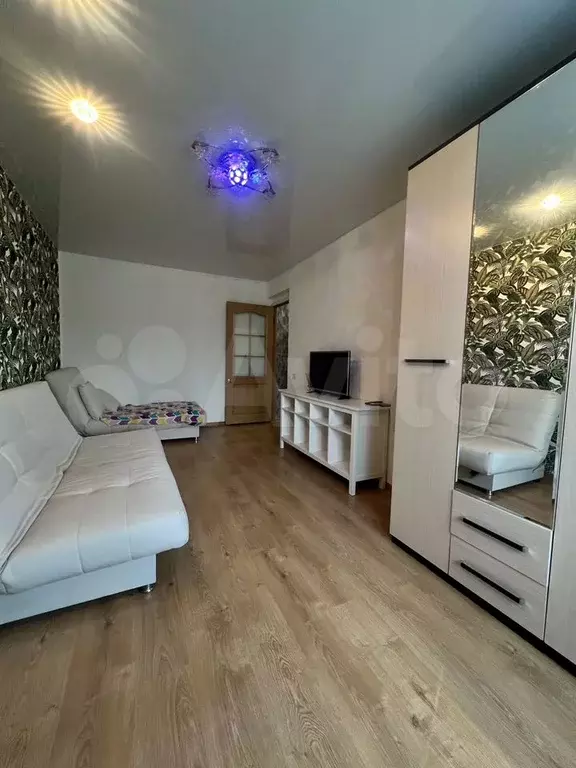 1-к. квартира, 30 м, 5/5 эт. - Фото 1