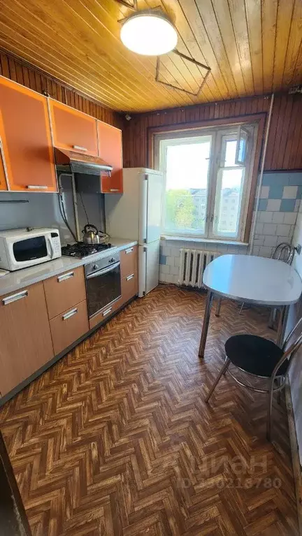 2-к кв. Псковская область, Псков ул. Плехановский Посад, 75 (52.6 м) - Фото 2