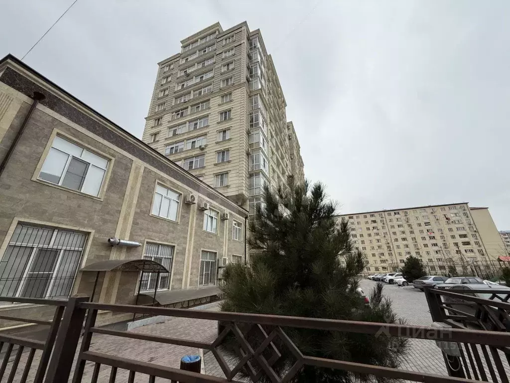 2-к кв. Дагестан, Каспийск просп. М. Омарова, 8 (88.0 м) - Фото 1