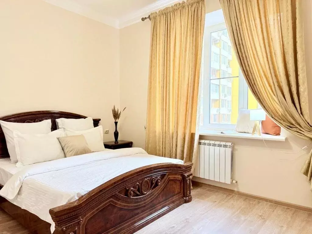 2-к кв. Дагестан, Каспийск просп. Акулиничева, 4 (100.0 м) - Фото 1