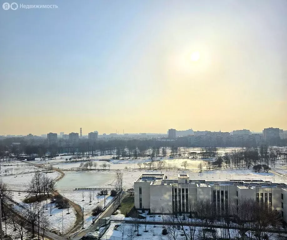 4-комнатная квартира: Санкт-Петербург, улица Маршала Тухачевского, 13 ... - Фото 2