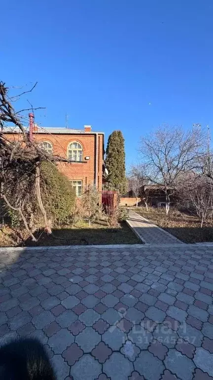 Дом в Ингушетия, Карабулак ул. Гулиева (180 м) - Фото 0