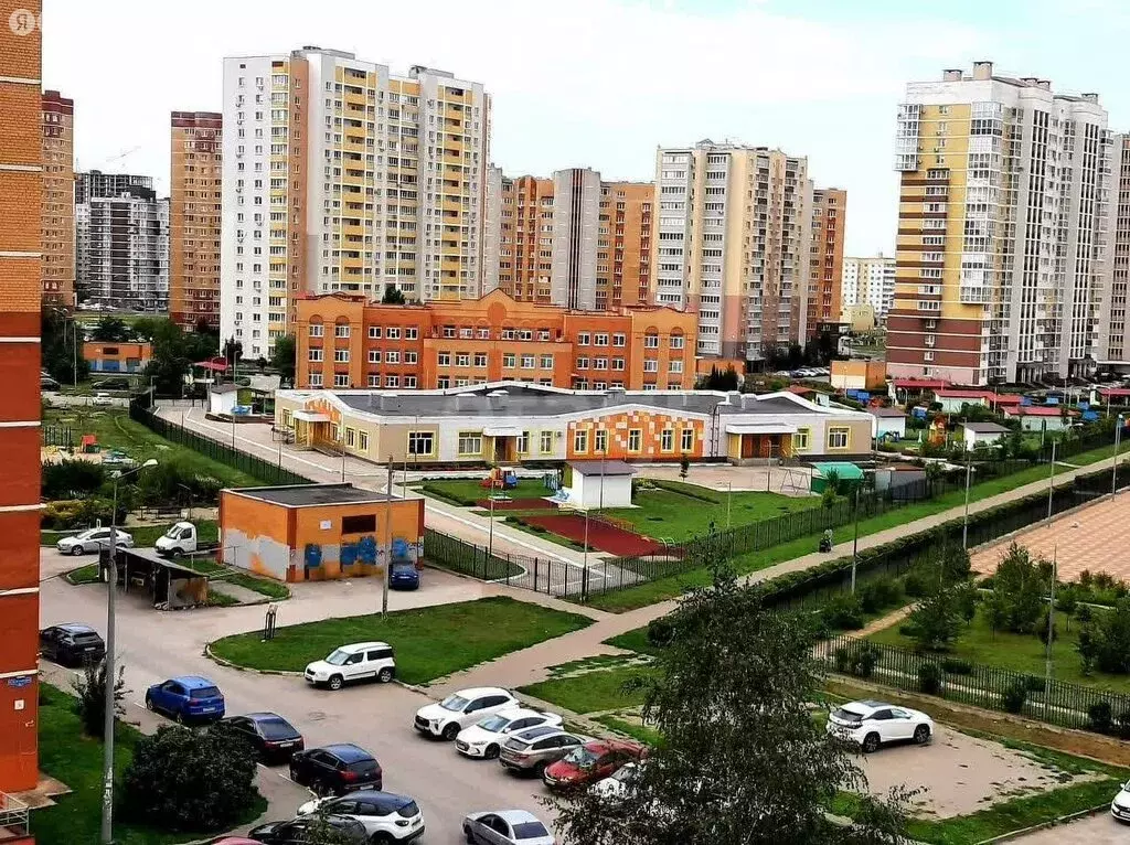 2-комнатная квартира: Липецк, улица И.В. Свиридова, 19 (58.9 м) - Фото 1