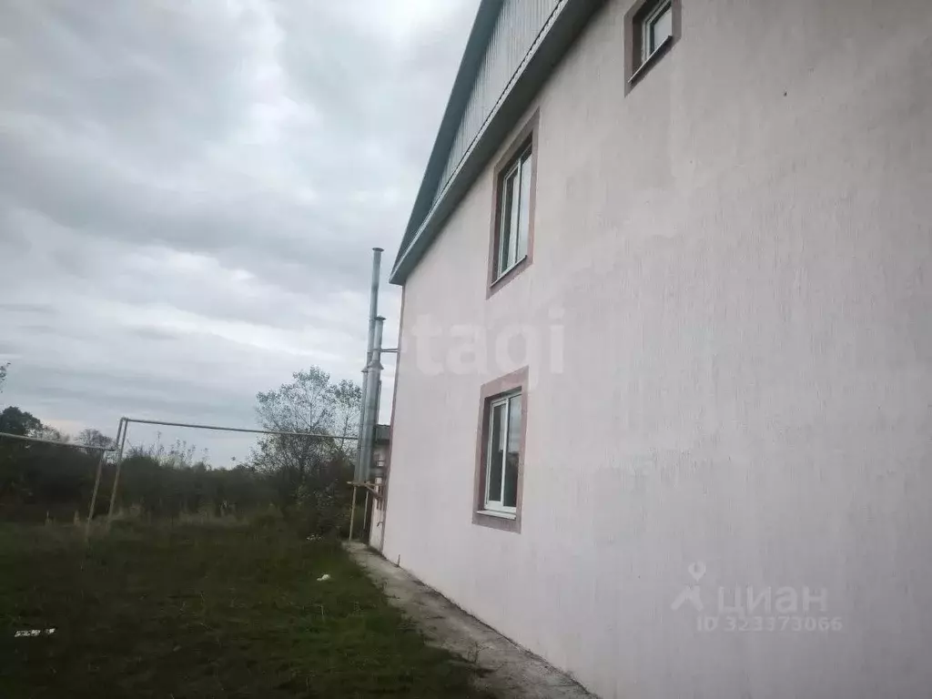 2-к кв. Адыгея, Гиагинская ст-ца ул. Заводская, 1К (46.3 м) - Фото 1