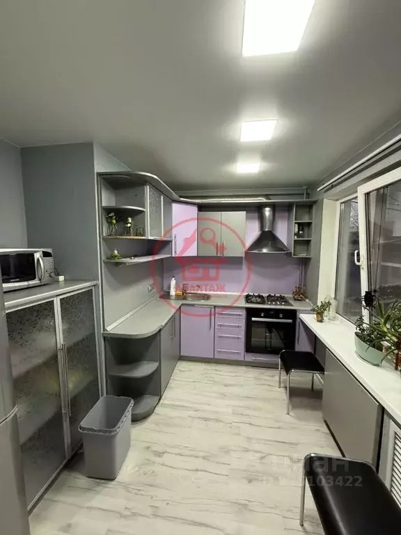 3-к кв. Краснодарский край, Армавир ул. Ефремова, 3 (69.7 м) - Фото 1