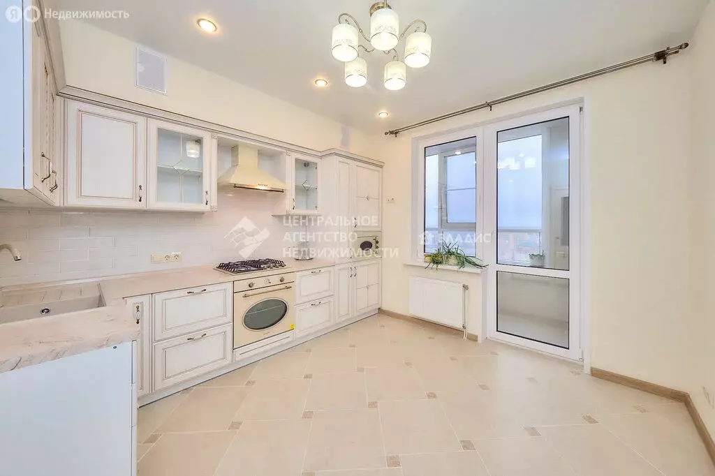 2-комнатная квартира: Рязань, улица Чапаева, 61 (71 м) - Фото 2