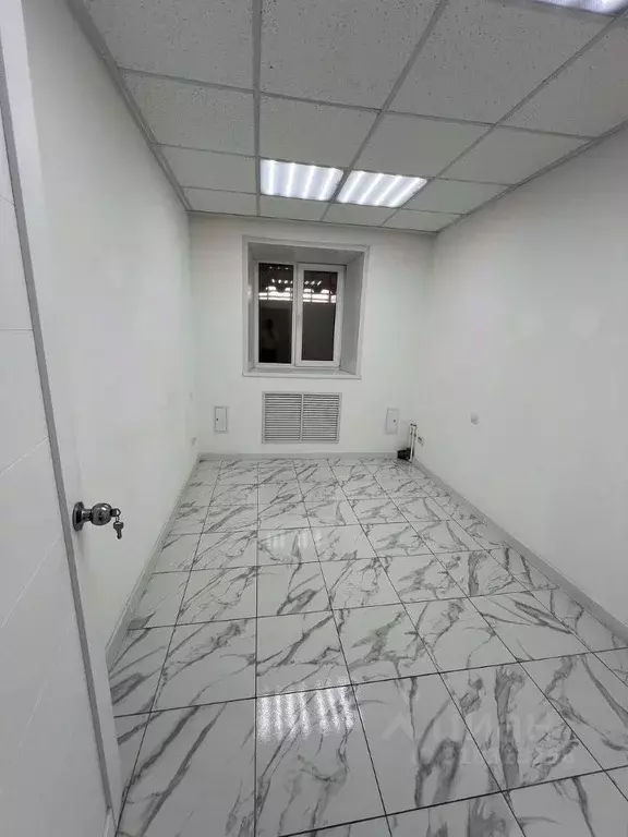 Помещение свободного назначения в Кировская область, Киров Гороховская ... - Фото 1