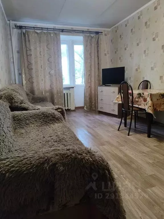 1-к кв. Московская область, Серпухов Физкультурная ул., 18 (30.0 м) - Фото 2