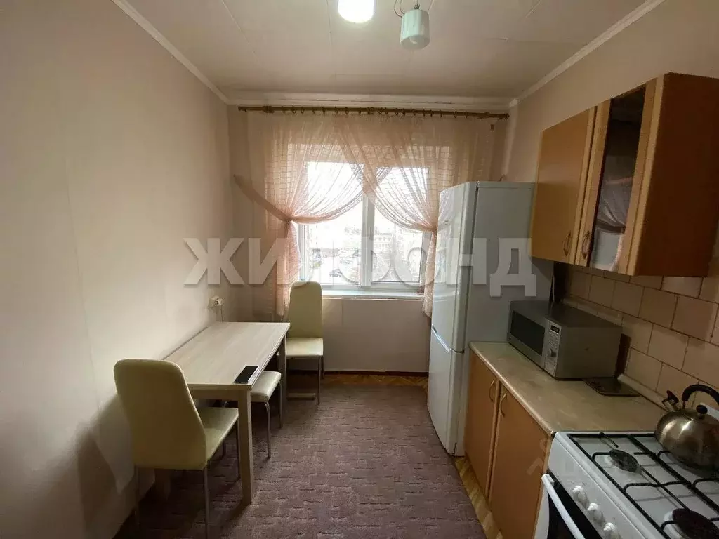 3-к кв. Белгородская область, Белгород Гостенская ул., 1 (59.0 м) - Фото 1