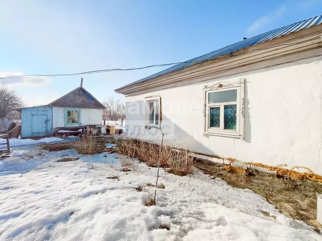 Дом в Алтайский край, Бийский район, с. Светлоозерское Крайняя ул., 19 ... - Фото 1