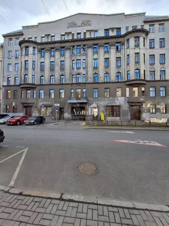 Комната 20 м в 4-к., 6/6 эт. - Фото 0