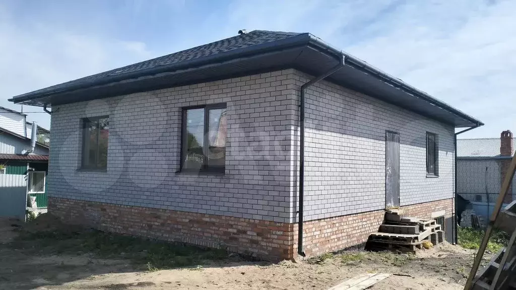 Дом 200 м на участке 5 сот. - Фото 0