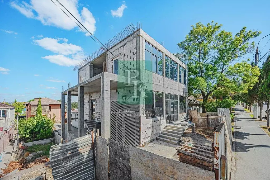 Дом в Севастополь ул. Истомина, 11 (460 м) - Фото 2