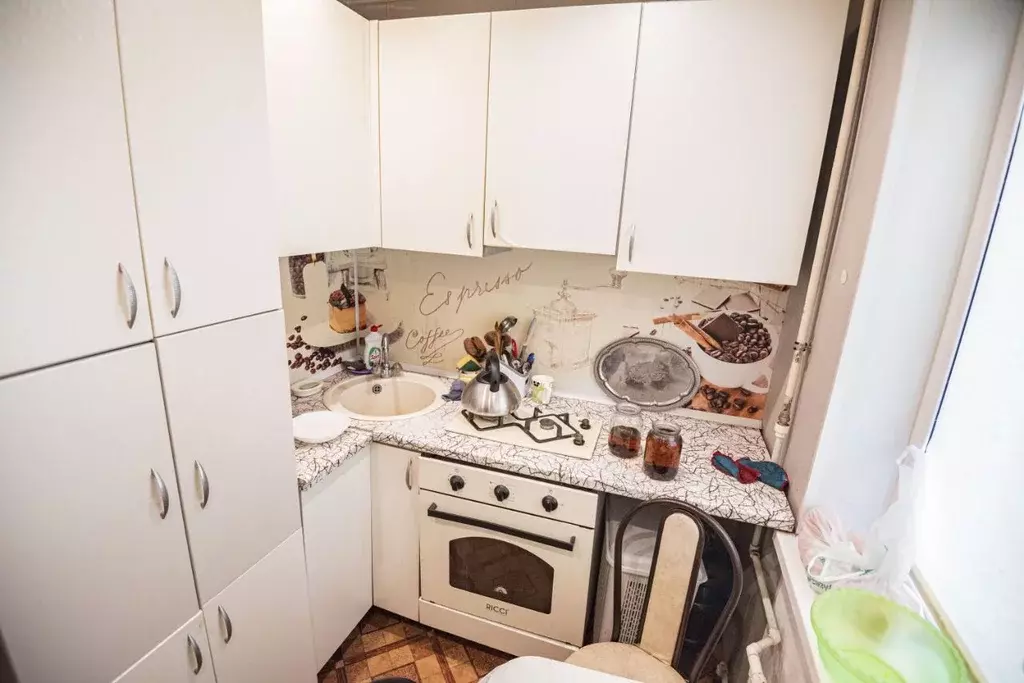 2-к кв. Ленинградская область, Гатчина ул. Чехова, 18 (48.0 м) - Фото 1