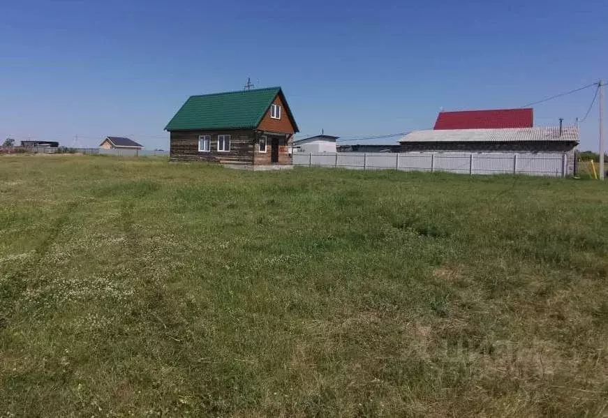 Дом в Омская область, Любинский район, с. Любино-Малороссы ... - Фото 1