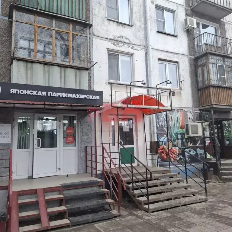 Помещение свободного назначения в Омская область, Омск просп. ... - Фото 1