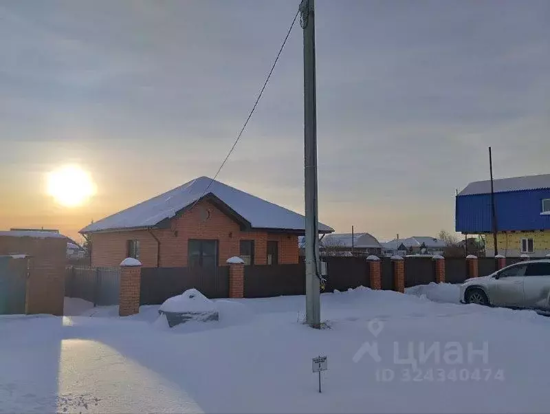 Дом в Омская область, Омский район, с. Розовка Северная ул. (81 м) - Фото 1