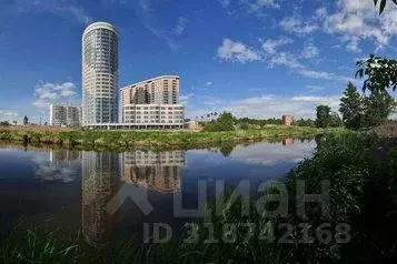 2-к кв. Свердловская область, Екатеринбург ул. Водоемная, 80/3 (65.0 ... - Фото 0