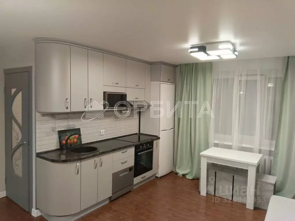 2-к кв. Тюменская область, Тюмень ул. Мельникайте, 57 (49.0 м) - Фото 1