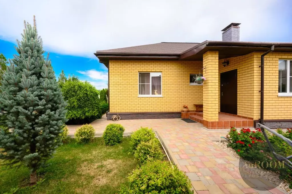 Дом в Волгоградская область, Средняя Ахтуба рп пер. Рябиновый (98 м) - Фото 1