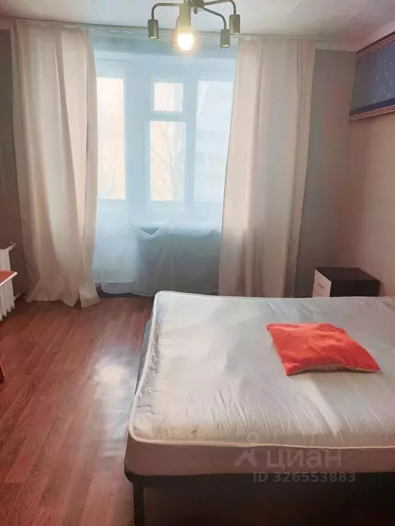 Комната Москва ул. Комдива Орлова, 4 (16.0 м) - Фото 1