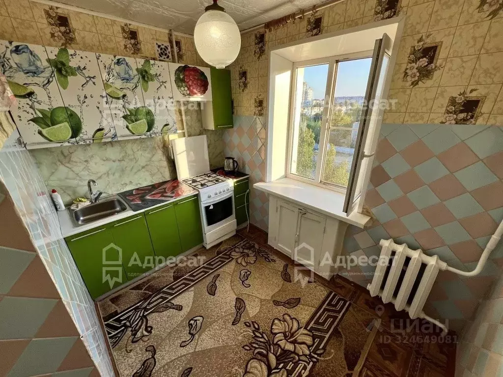 3-к кв. Волгоградская область, Волгоград ул. Гороховцев, 16 (57.7 м) - Фото 1