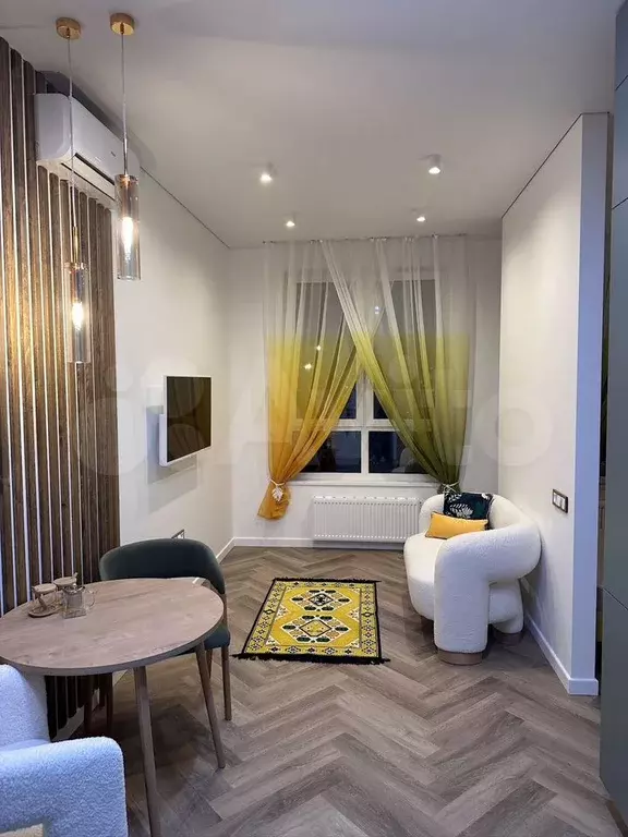 Квартира-студия, 28 м, 37/43 эт. - Фото 0