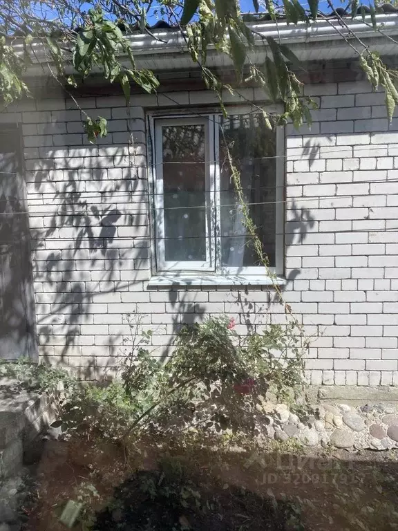 Дом в Карачаево-Черкесия, Черкесск Промышленная ул., 44А (30 м) - Фото 1