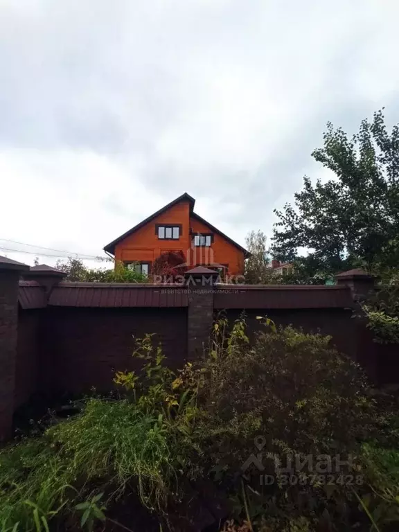 Дом в Брянская область, Брянск пер. Тургенева, 18 (217 м) - Фото 1