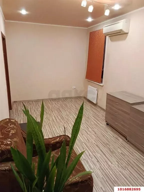 2-к кв. Краснодарский край, Краснодар Ленинский пер. (52.4 м) - Фото 2