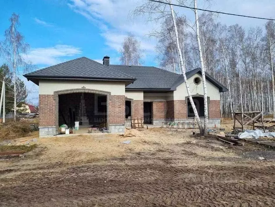 Дом в Воронежская область, Рамонский район, Айдаровское с/пос, с. ... - Фото 1