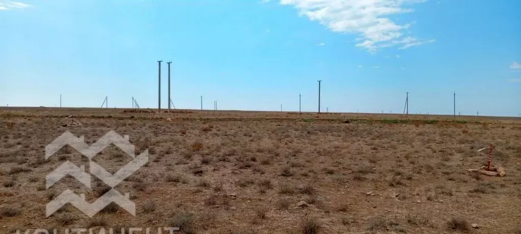 Участок в Крым, Сакский район, Штормовское с/пос, с. Приветное  (6.0 ... - Фото 1