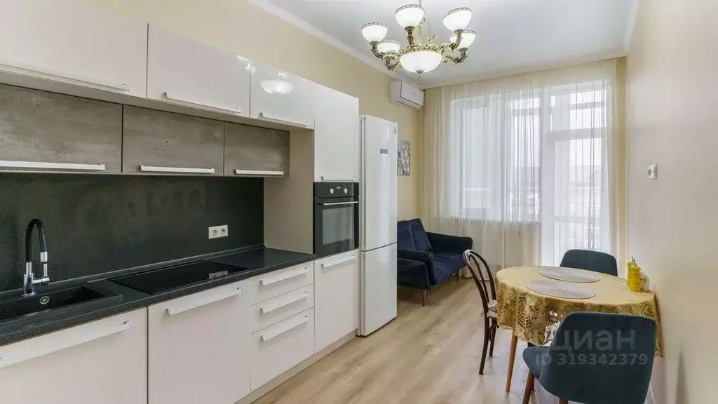 1-к кв. Тюменская область, Тюмень ул. Короленко, 12 (43.2 м) - Фото 0
