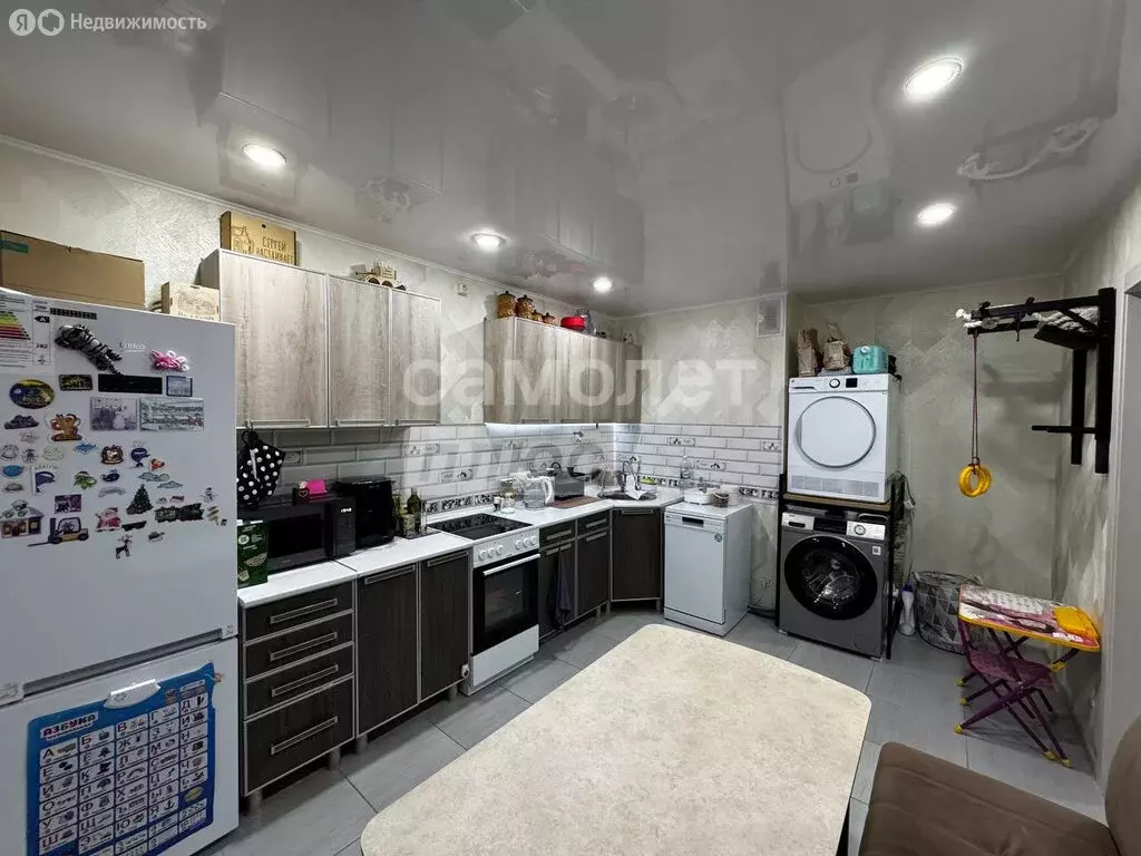 1-комнатная квартира: Медведево, посёлок городского типа Медведево, ... - Фото 2