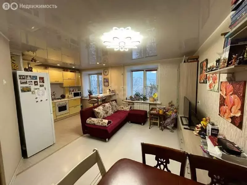 3-комнатная квартира: Казань, улица Восход, 3 (60 м) - Фото 1