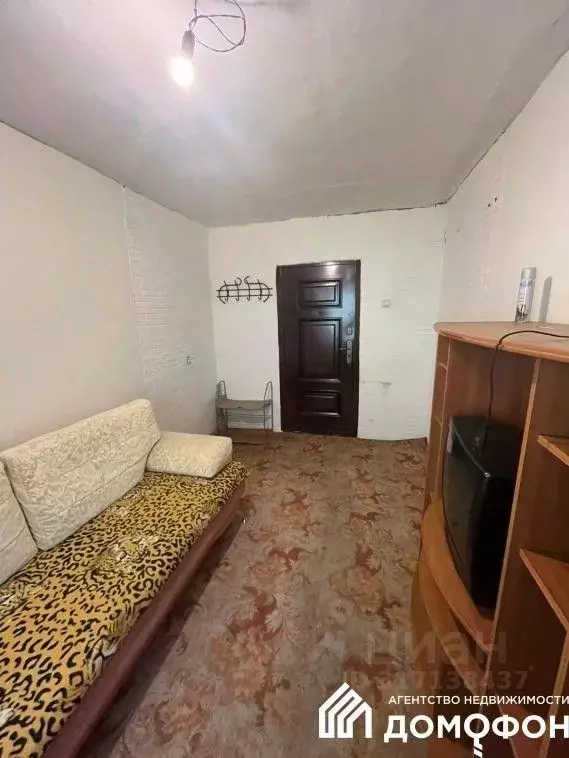 Комната Омская область, Омск ул. 20 лет РККА, 17к3 (10.5 м) - Фото 1