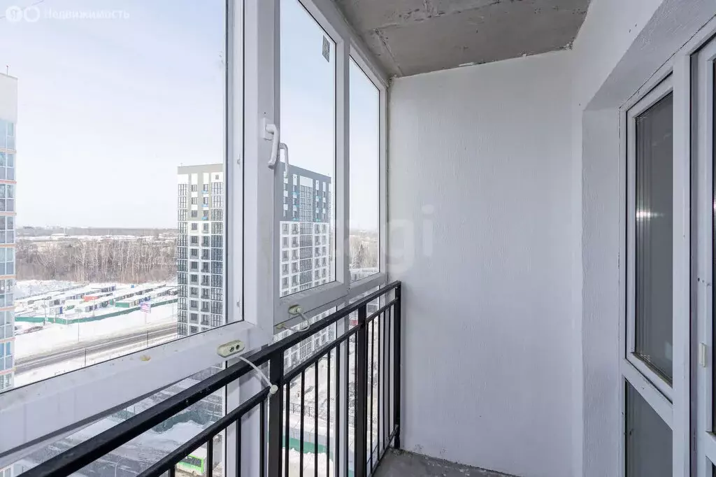 Квартира-студия: Тюмень, Интернациональная улица, 199к8 (24 м) - Фото 2