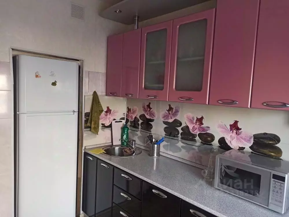 3-к кв. Омская область, Омск Городок Нефтяников мкр, ул. 4-я ... - Фото 2