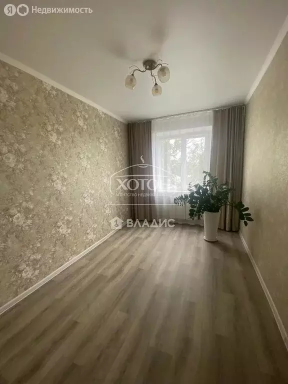 4-комнатная квартира: Элиста, 8-й микрорайон, 30 (75 м) - Фото 1