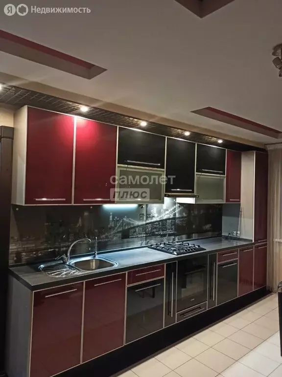 4-комнатная квартира: Омск, улица Дмитриева, 2/1 (81 м) - Фото 1