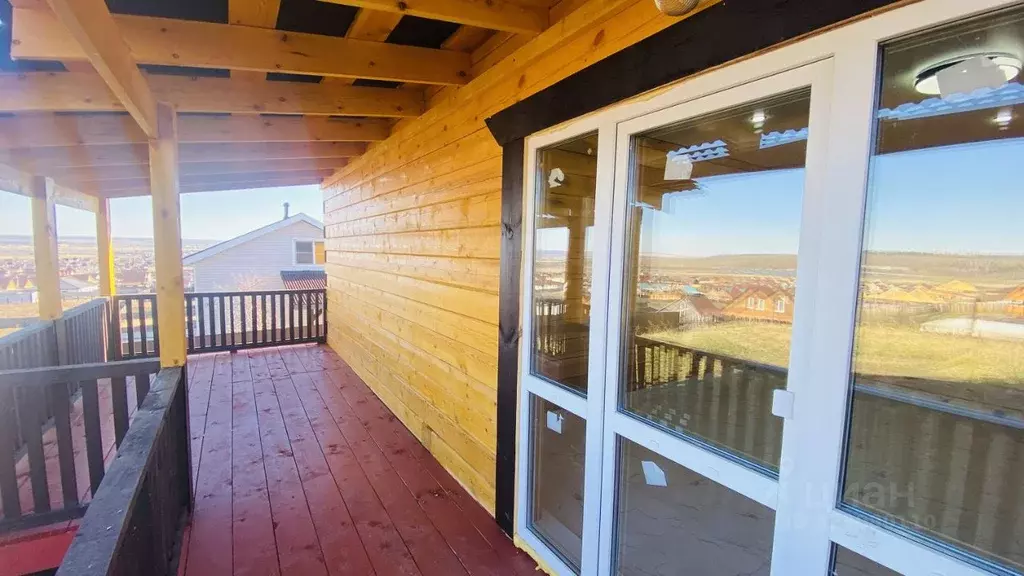 Дом в Иркутская область, Иркутский муниципальный округ, с. Хомутово ... - Фото 1