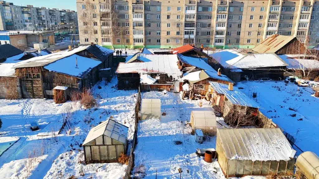 Дом в Челябинская область, Верхний Уфалей ул. Хохрякова (17 м) - Фото 1