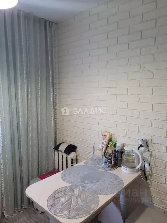 1-к кв. Кемеровская область, Кемерово просп. Шахтеров, 37Б (30.0 м) - Фото 1