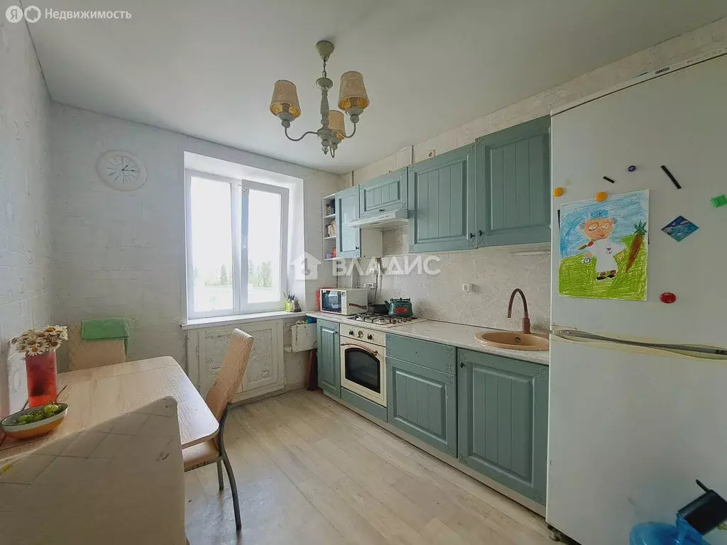 3-комнатная квартира: Стерлитамак, улица Артёма, 63 (66.1 м) - Фото 1