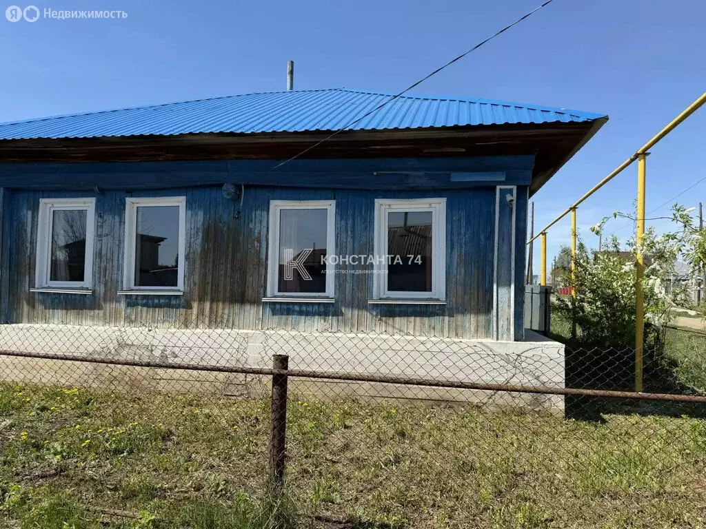 Дом в Челябинская область, Чебаркульский муниципальный округ, деревня ... - Фото 1