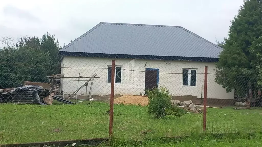Дом в Калужская область, Дзержинский муниципальный округ, с. Маковцы ... - Фото 2
