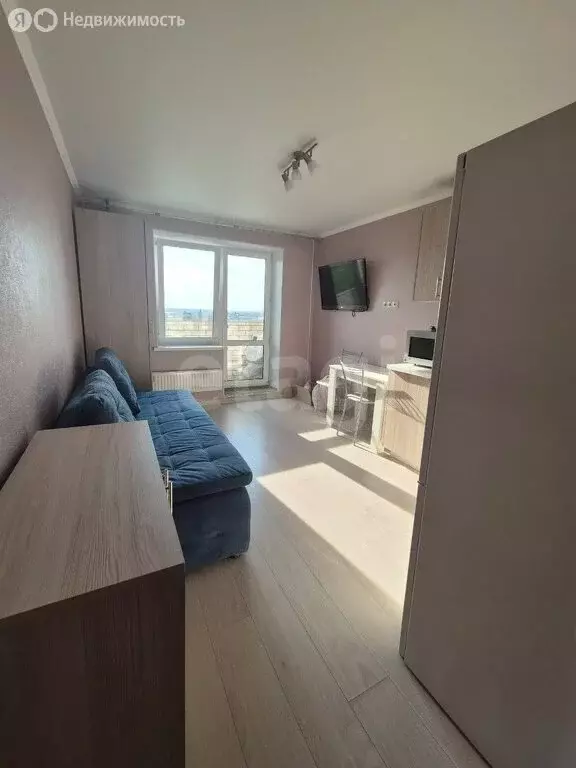Квартира-студия: Тюмень, улица Тимофея Чаркова, 28 (20.5 м) - Фото 0